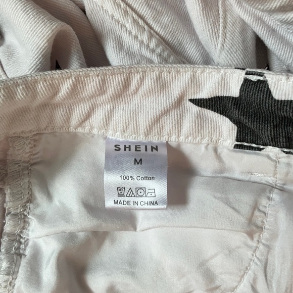 SHEIN Star Hem Jean Shorts High Rise - Picture 3 of 3